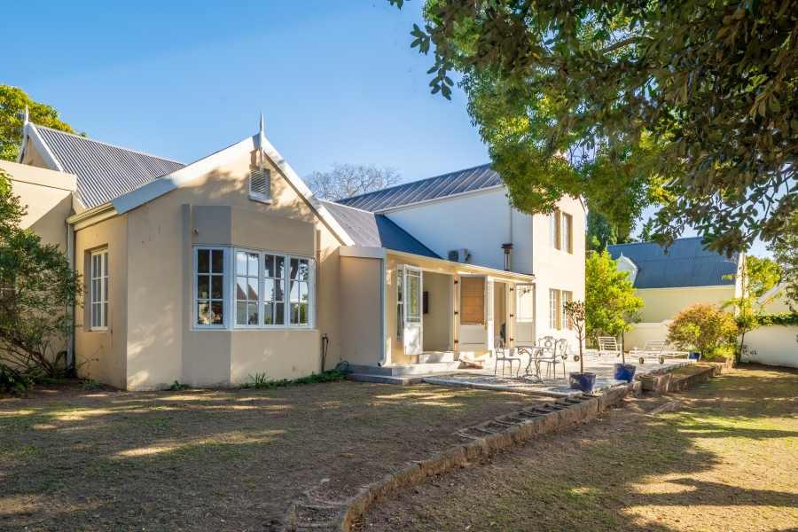 4 Bedroom Property for Sale in Belvidere Estate Western Cape